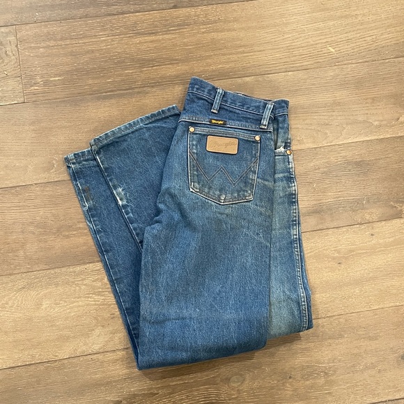 Wrangler Other - Wrangler Men's Relaxed Fit Blue Jeans